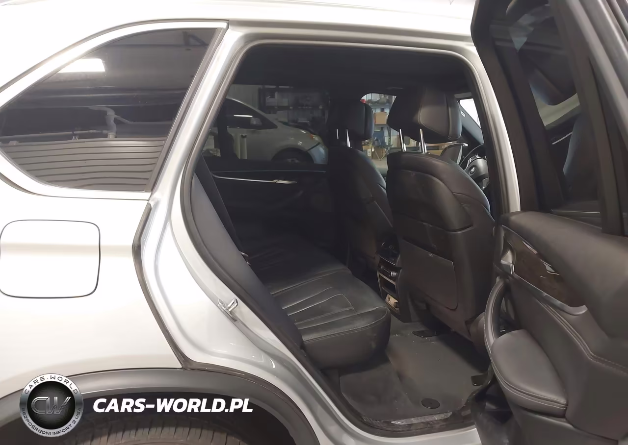2018 BMW X5 xDrive35D VIN:5UXKS4C50J0Y18829 - 8