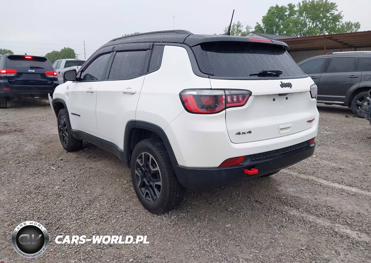 2019 Jeep Compass Trailhawk 4X4 VIN:3C4NJDDB7KT759806 - 3