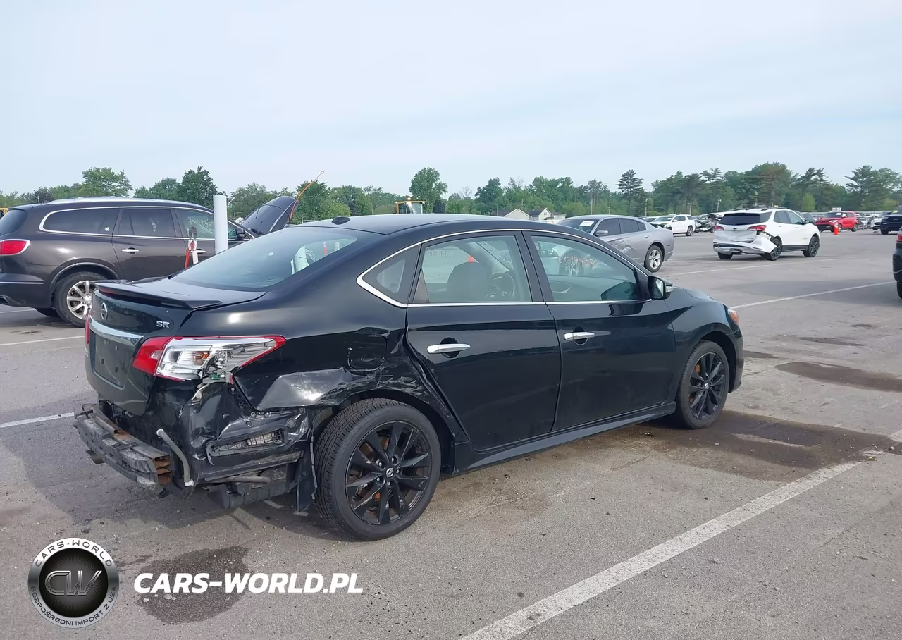 2017 Nissan Sentra Sr VIN:3N1AB7AP5HY318008 - 4