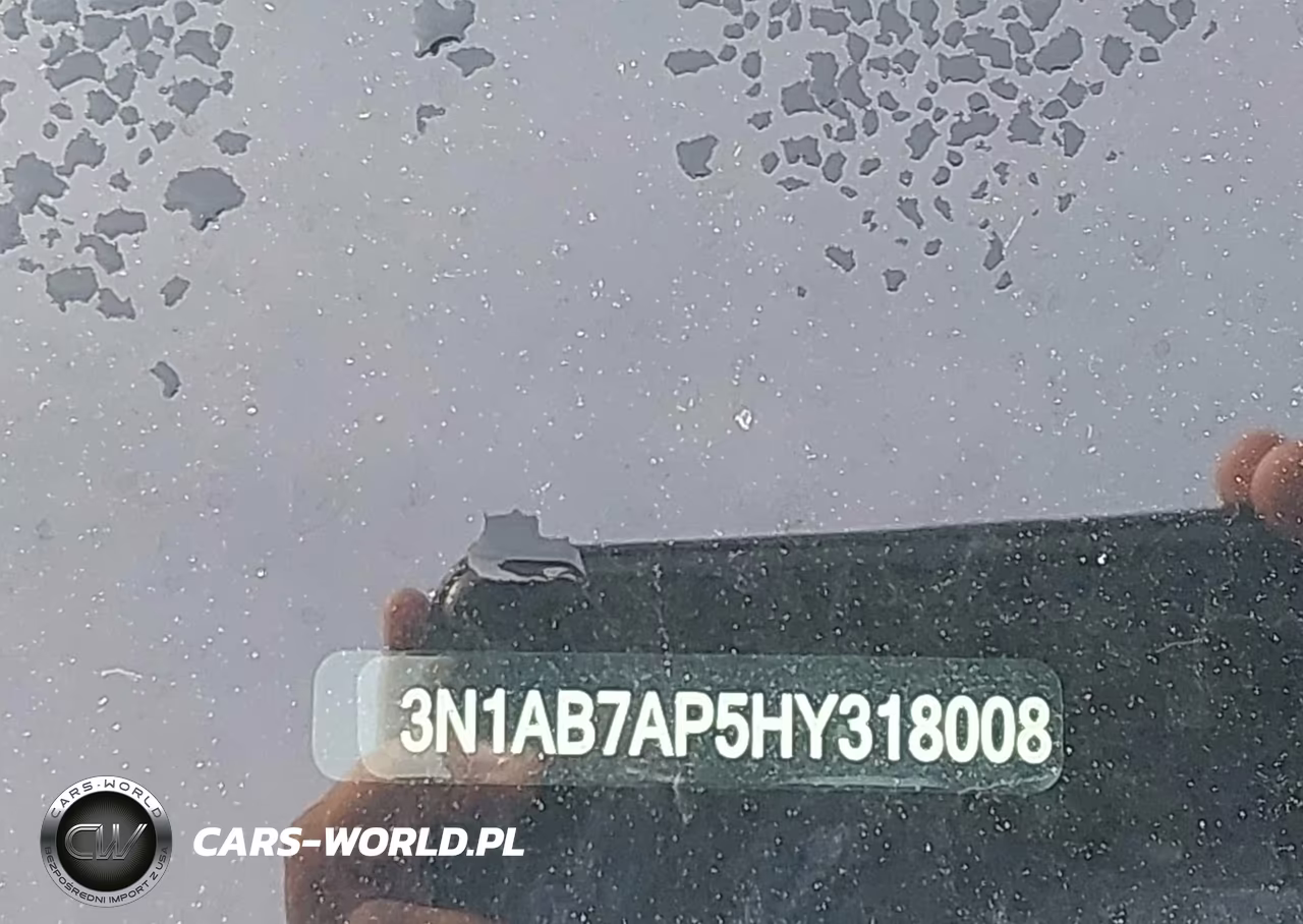 2017 Nissan Sentra Sr VIN:3N1AB7AP5HY318008 - 9