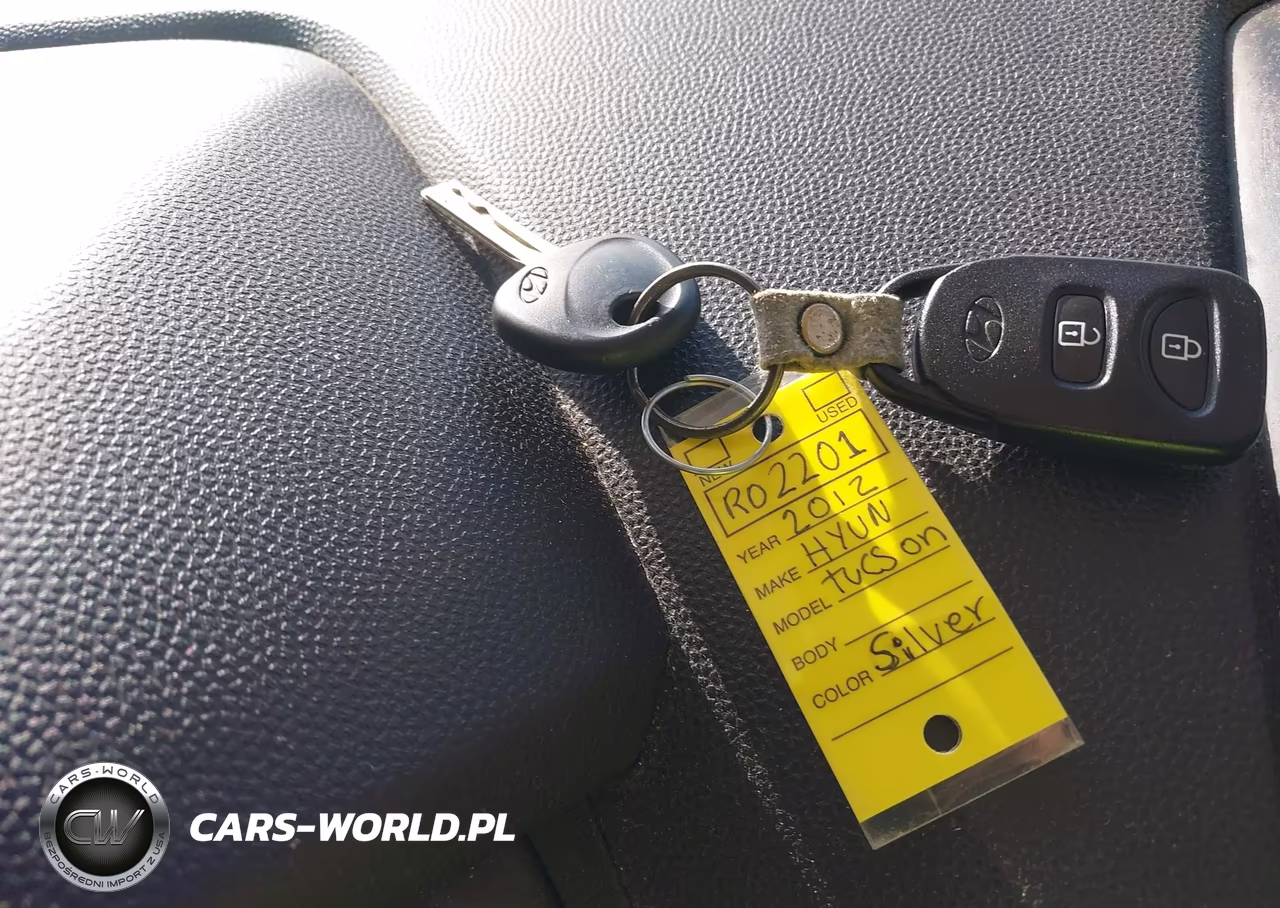 2012 Hyundai Tucson Limited VIN:KM8JU3AC6CU490116 - 11