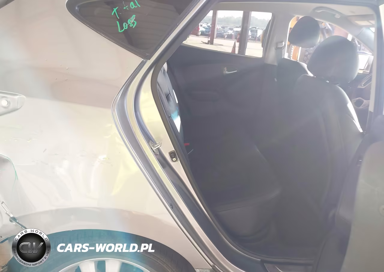 2012 Hyundai Tucson Limited VIN:KM8JU3AC6CU490116 - 8