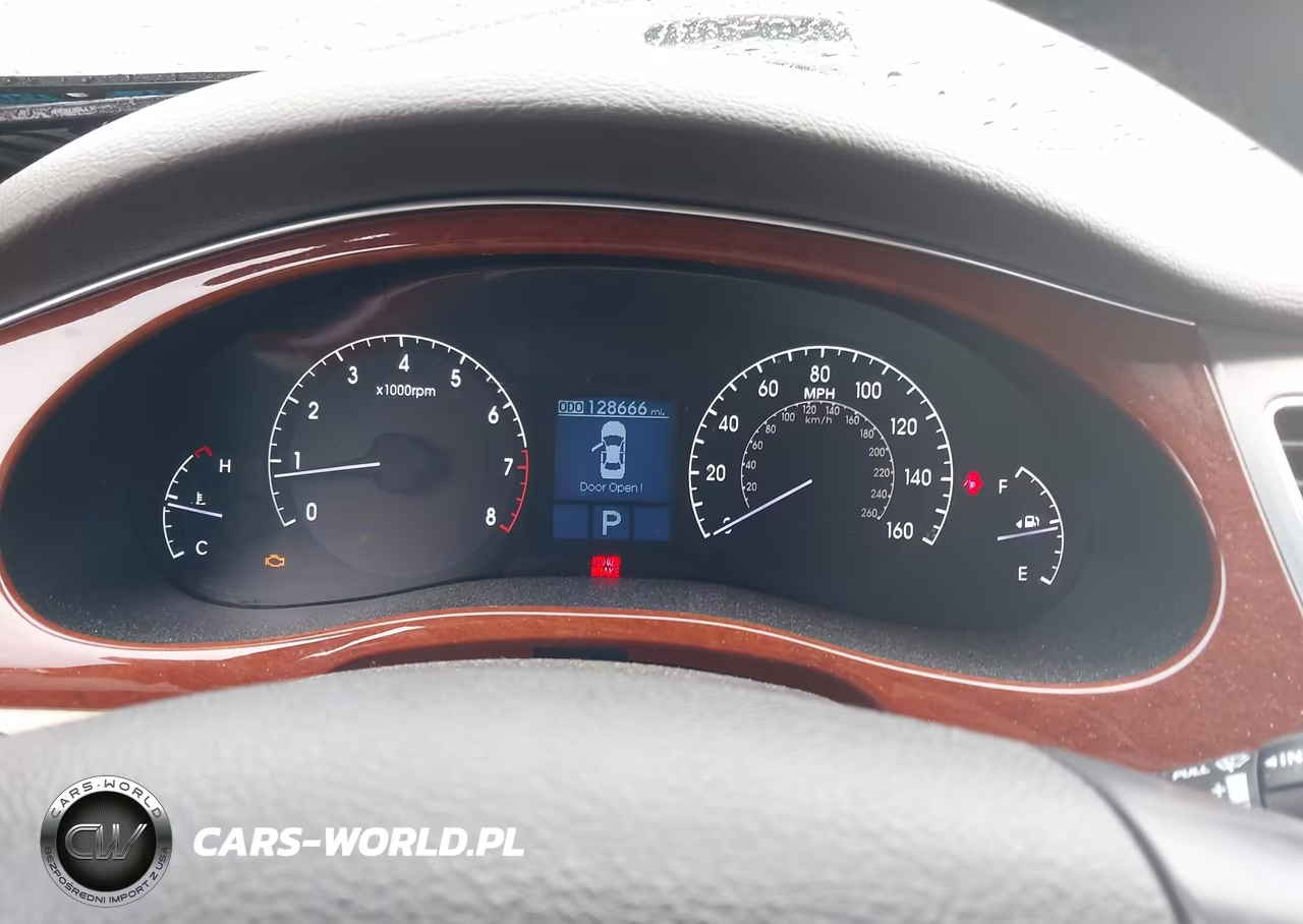 2012 Hyundai Genesis 3.8 VIN:KMHGC4DD5CU193619 - 7
