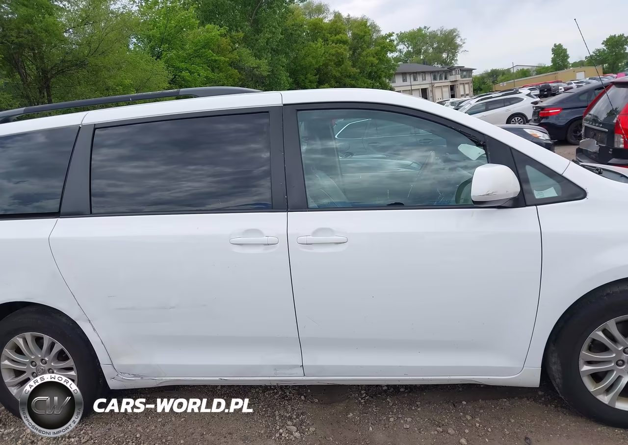 2012 Toyota Sienna Xle V6 8 Passenger VIN:5TDYK3DC4CS227695 - 13