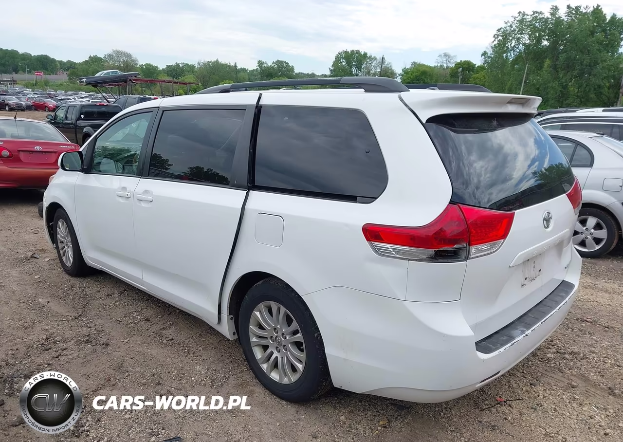 2012 Toyota Sienna Xle V6 8 Passenger VIN:5TDYK3DC4CS227695 - 3