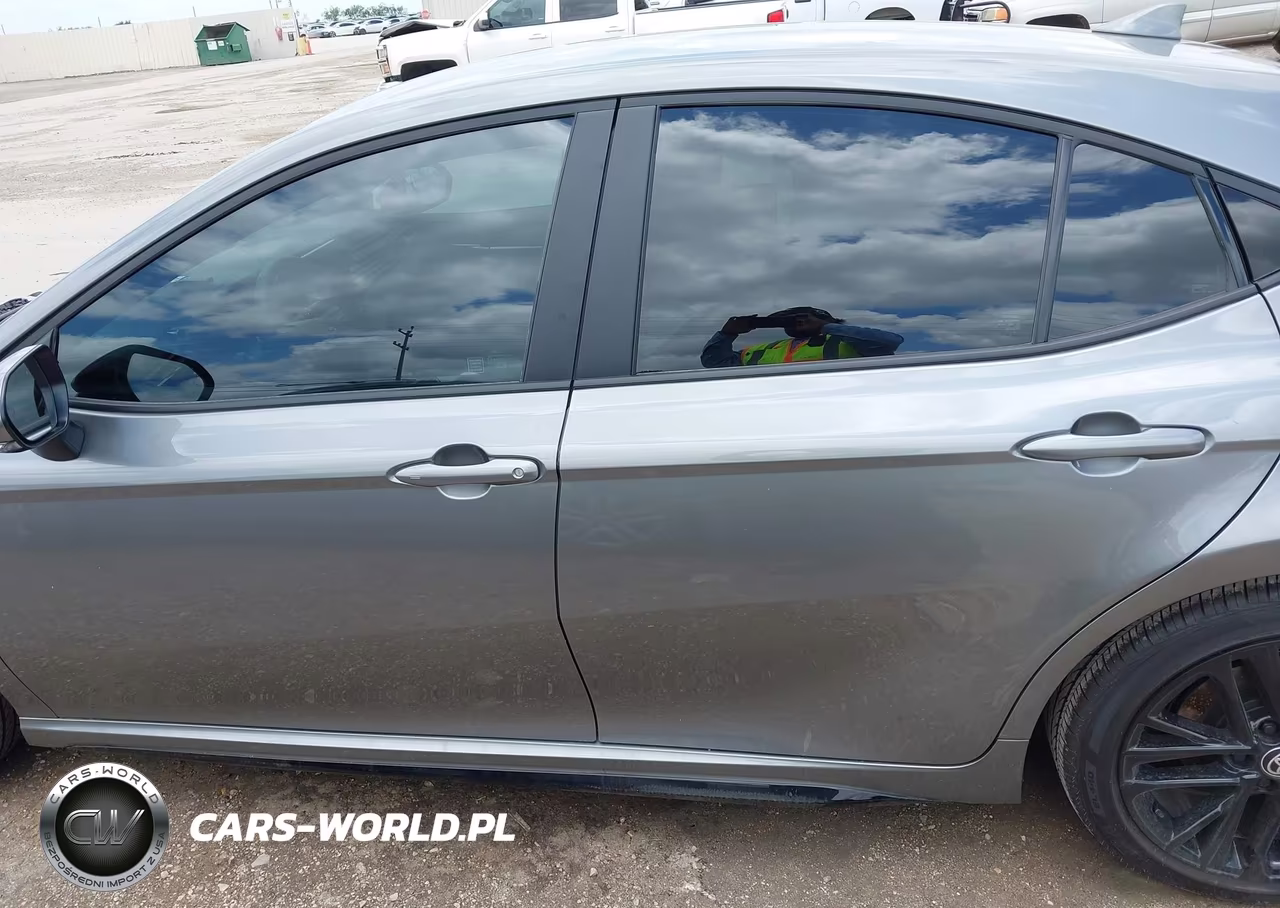 2026 Toyota Camry Se VIN:4T1DAACK0TU285342 - 15