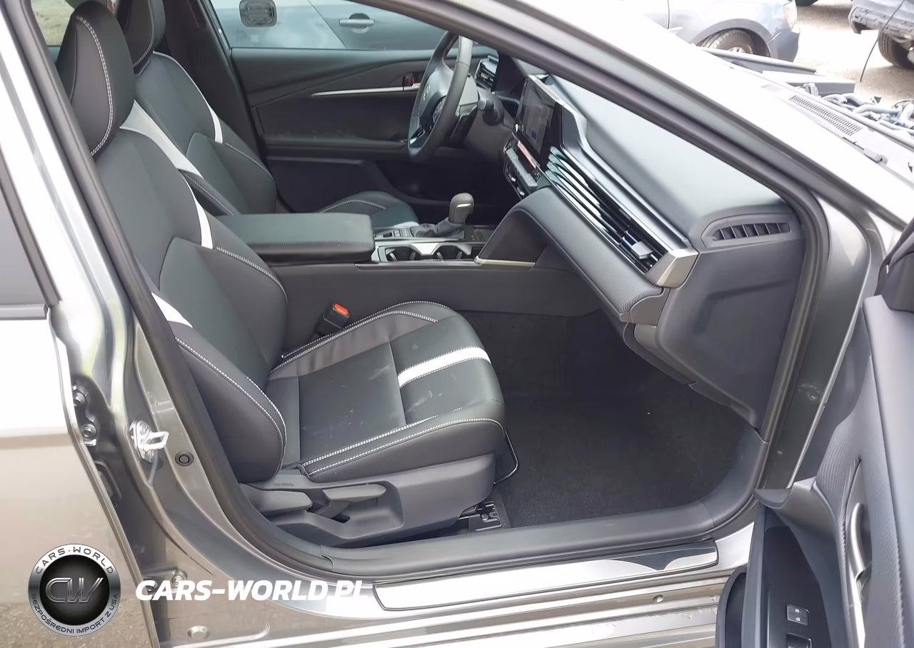2026 Toyota Camry Se VIN:4T1DAACK0TU285342 - 5