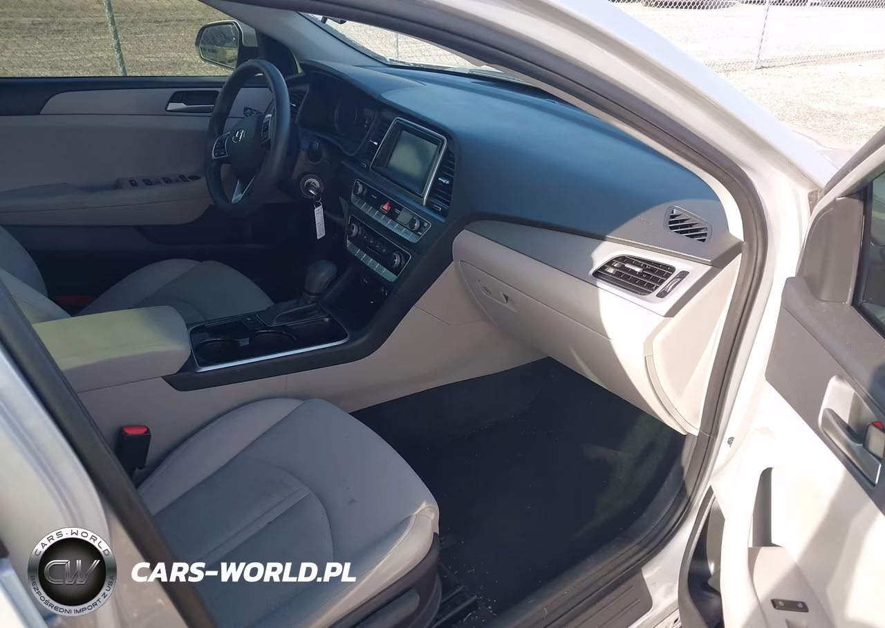 2019 Hyundai Sonata Se VIN:5NPE24AF6KH787780 - 5