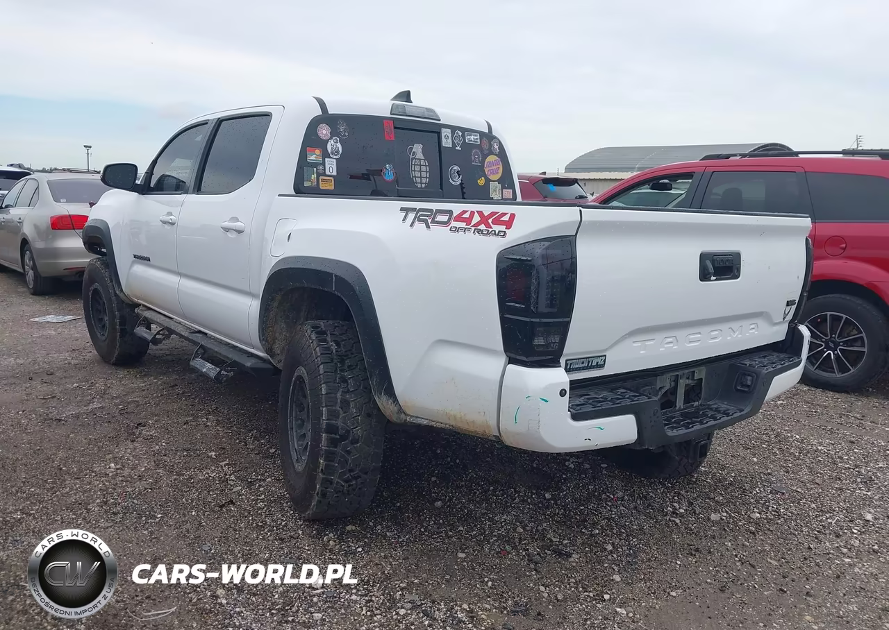 2020 Toyota Tacoma Trd Off-Road VIN:5TFCZ5AN0LX233270 - 3