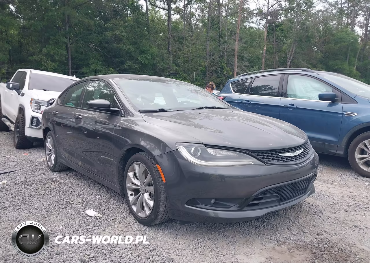 2015 Chrysler 200 S – zdjęcie 1 z 12