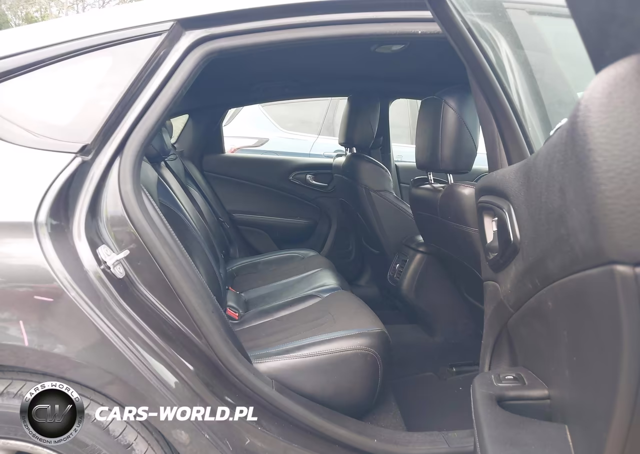 2015 Chrysler 200 S VIN:1C3CCCBG1FN683715 - 8