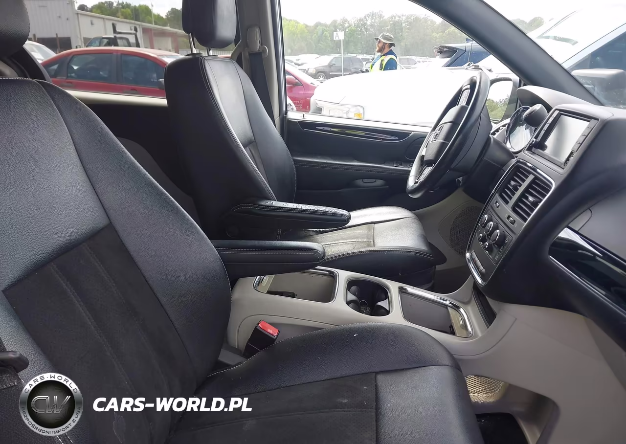 2019 Dodge Grand Caravan Sxt VIN:2C4RDGCG1KR542830 - 5