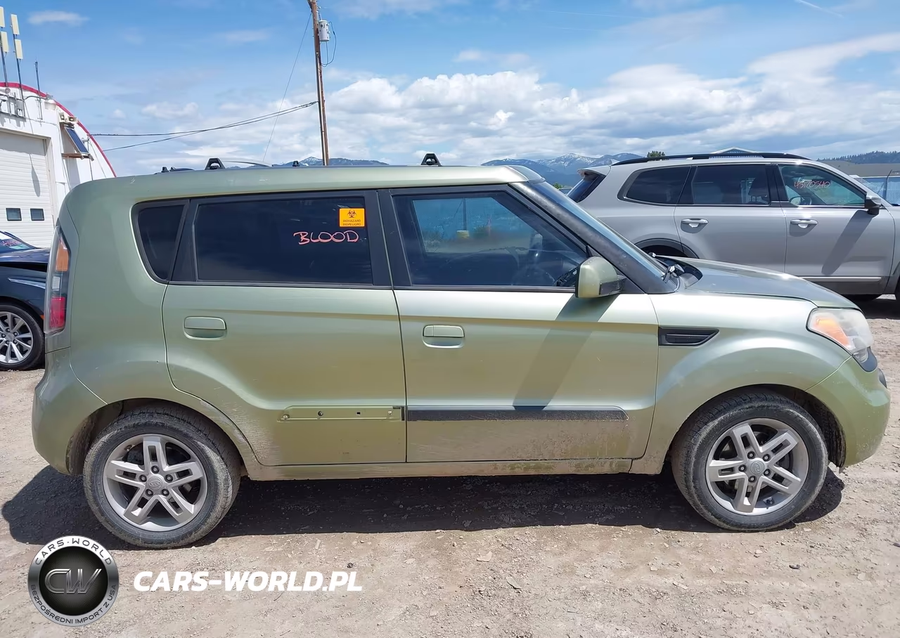 2010 Kia Soul + VIN:KNDJT2A25A7113507 - 13
