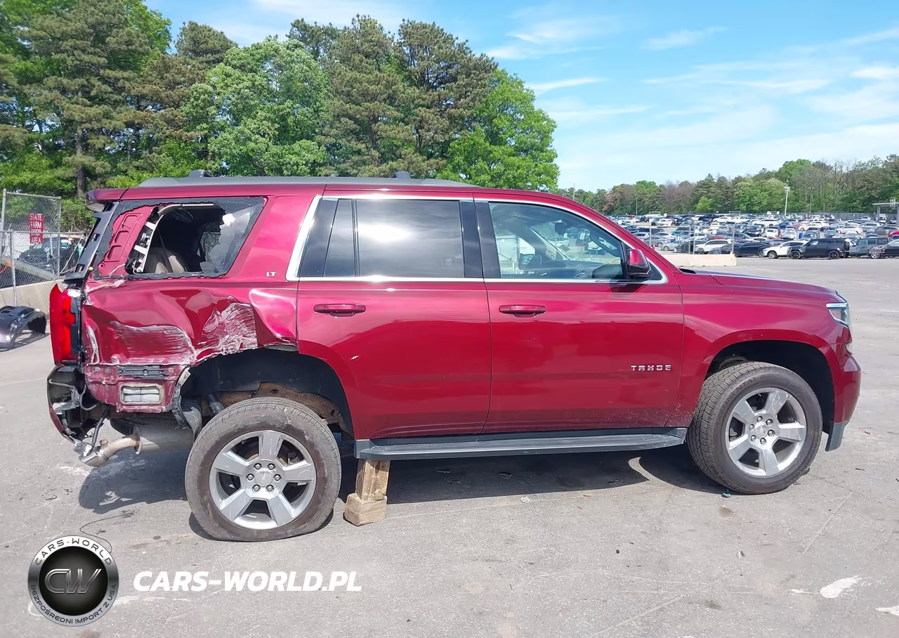 2018 Chevrolet Tahoe Lt VIN:1GNSKBKC9JR383401 - 13
