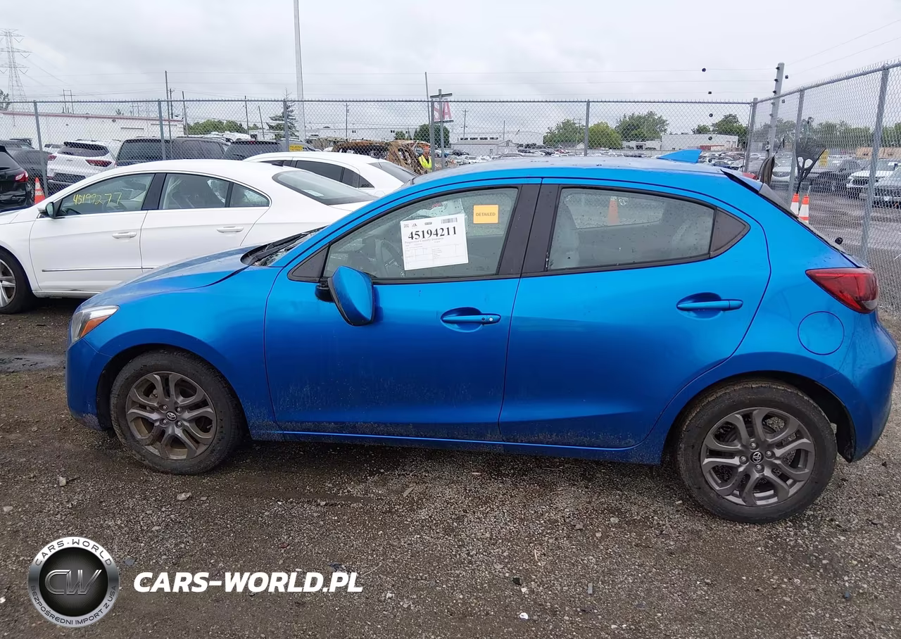 2020 Toyota Yaris Xle VIN:3MYDLBJV8LY706983 - 14