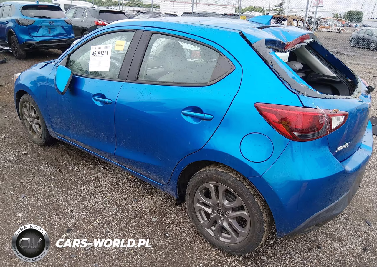 2020 Toyota Yaris Xle VIN:3MYDLBJV8LY706983 - 3