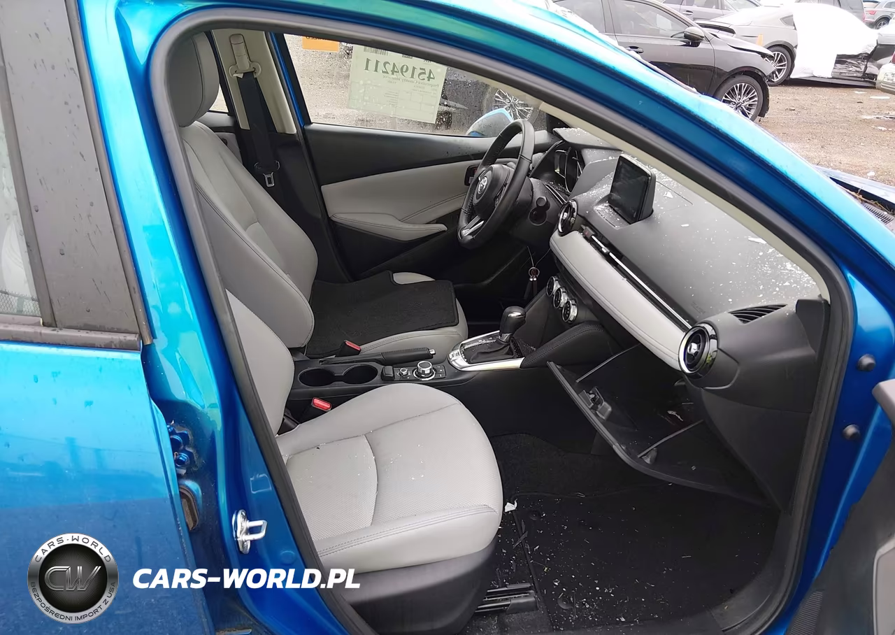 2020 Toyota Yaris Xle VIN:3MYDLBJV8LY706983 - 5