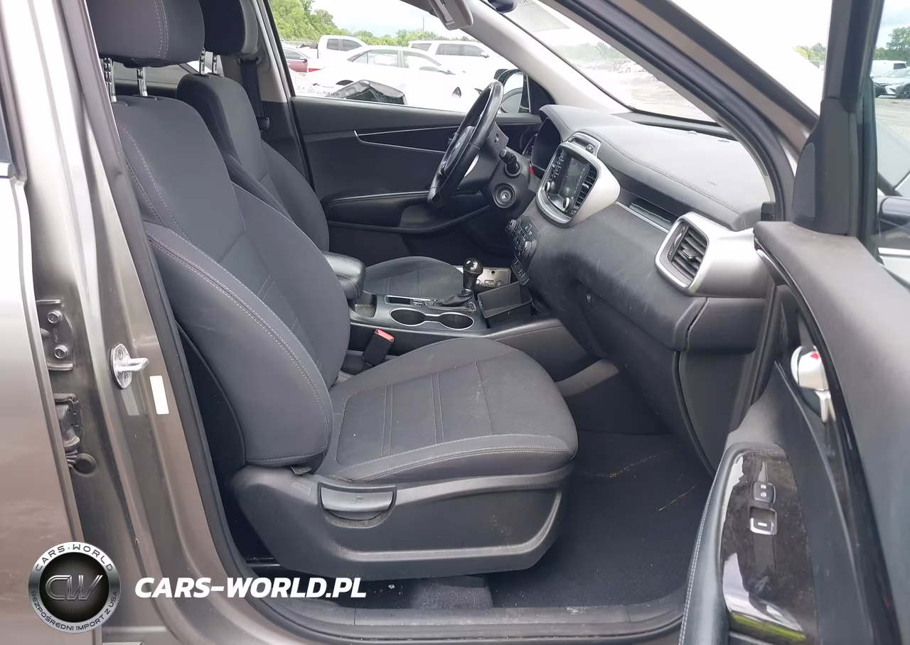 2018 Kia Sorento 3.3L Lx VIN:5XYPG4A57JG361779 - 5