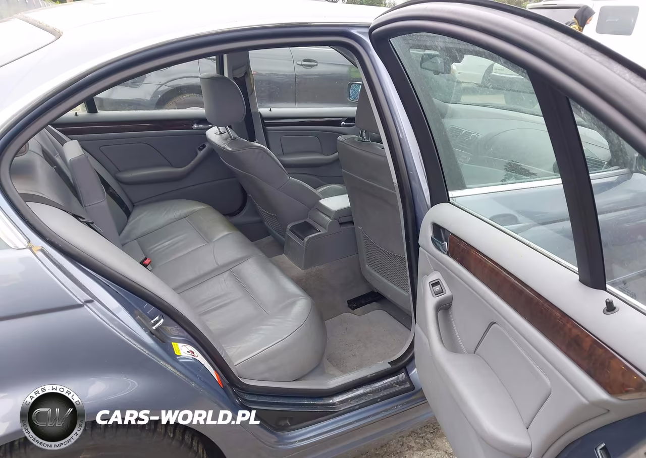 2002 BMW 330Xi VIN:WBAEW53462PG17414 - 8