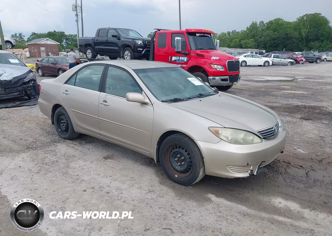2005 Toyota Camry Le