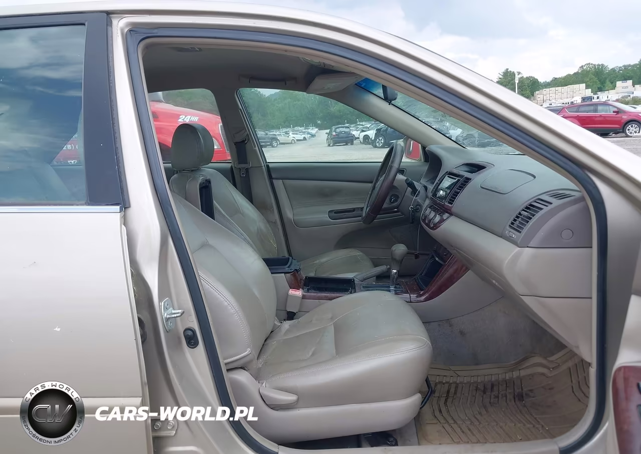 2005 Toyota Camry Le VIN:4T1BE32K75U047757 - 5