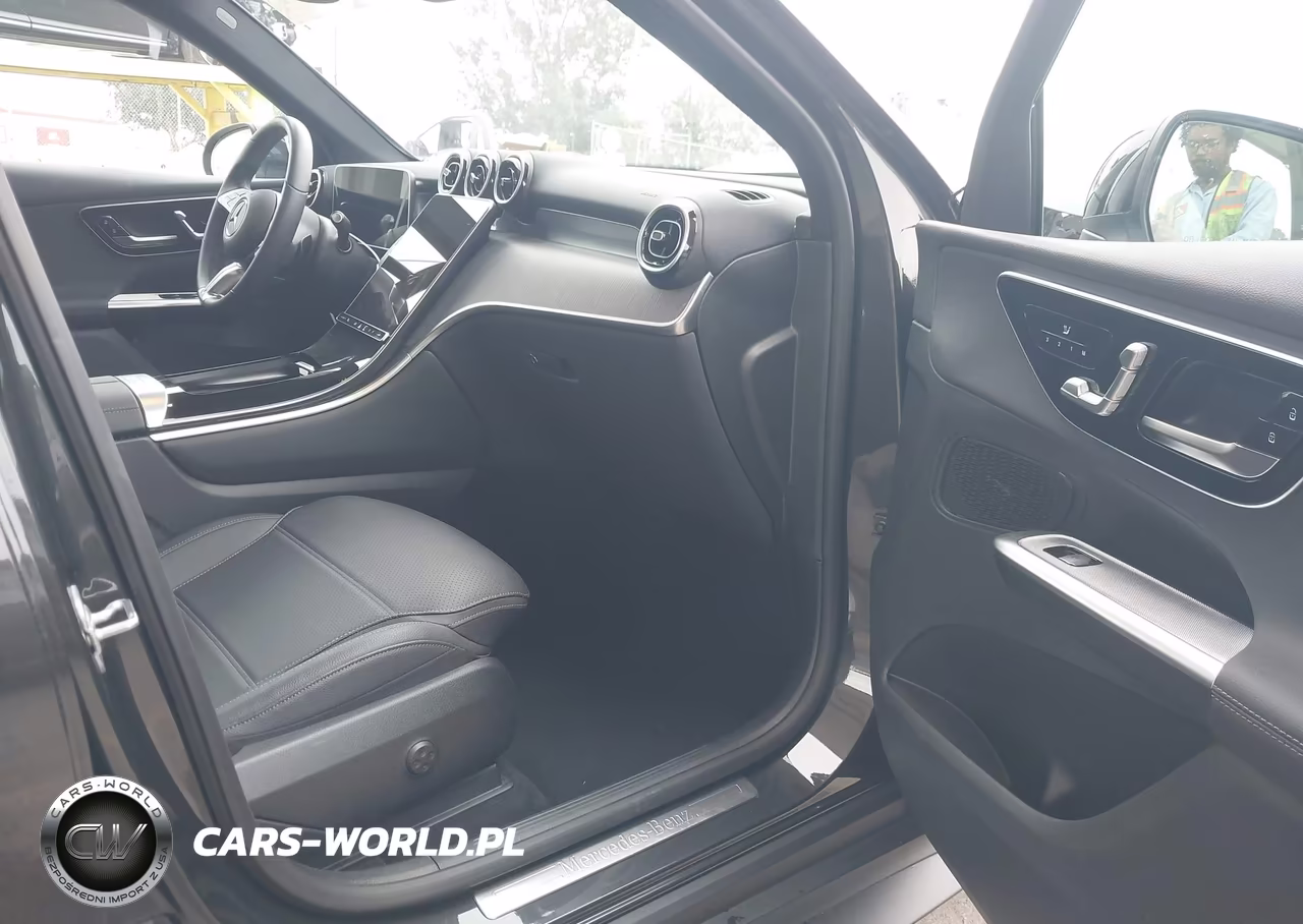 2026 Mercedes-Benz Glc 300 VIN:W1NKM4GB2TF462551 - 5