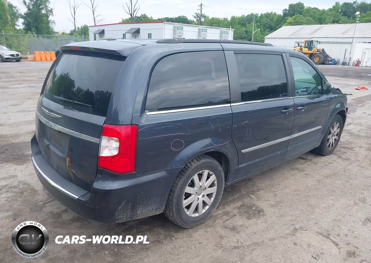 2014 Chrysler Town & Country Touring VIN:2C4RC1BG7ER342749 - 4