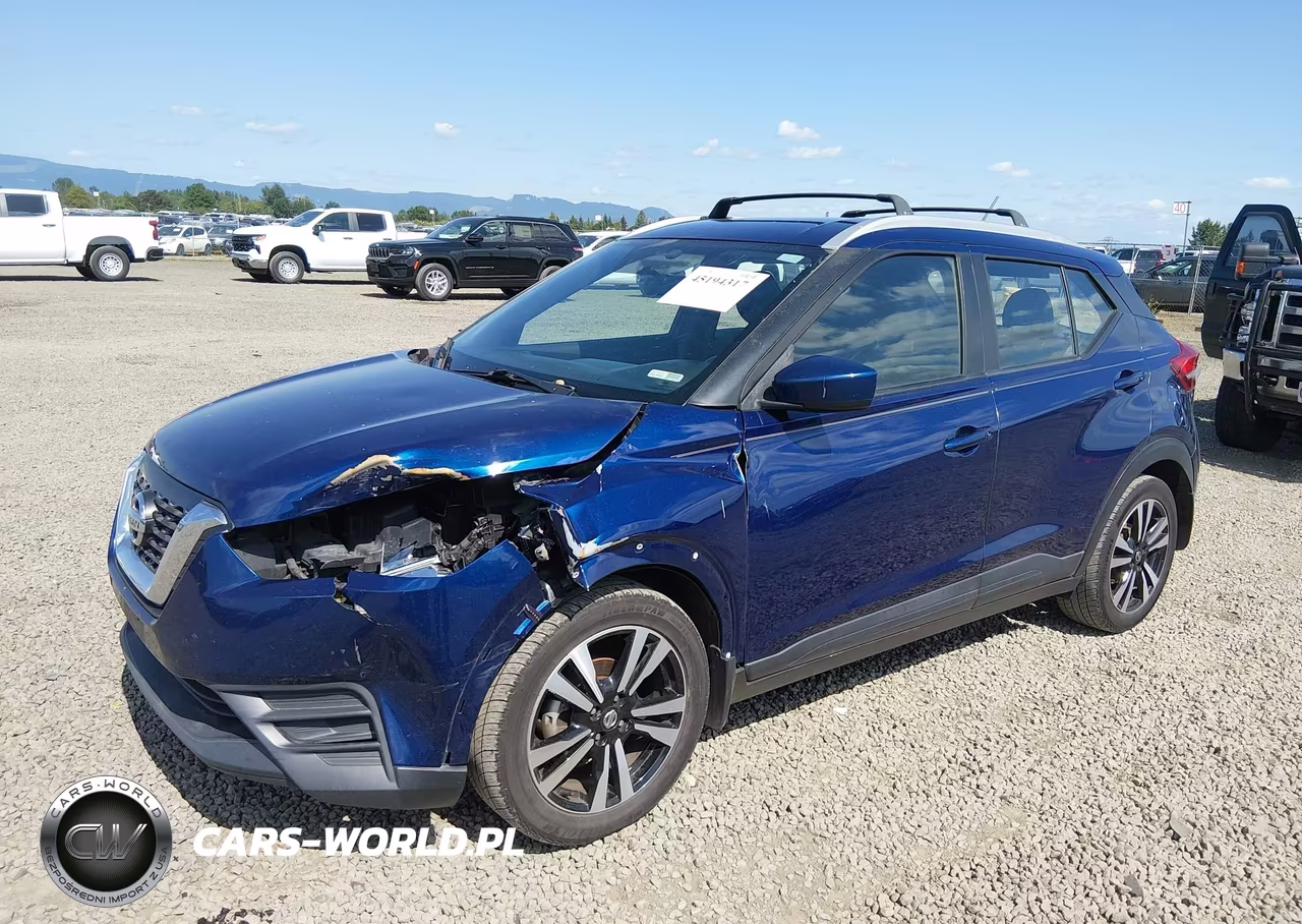 2018 Nissan Kicks Sv VIN:3N1CP5CU8JL545729 - 2