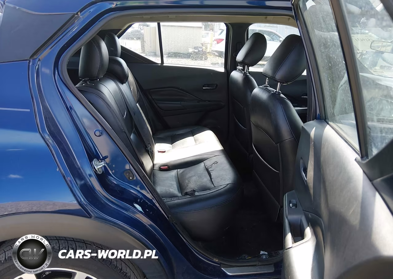 2018 Nissan Kicks Sv VIN:3N1CP5CU8JL545729 - 8