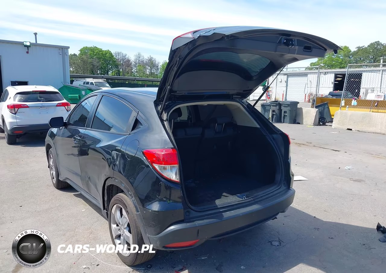 2022 Honda Hr-V Awd Lx VIN:3CZRU6H33NM757020 - 3