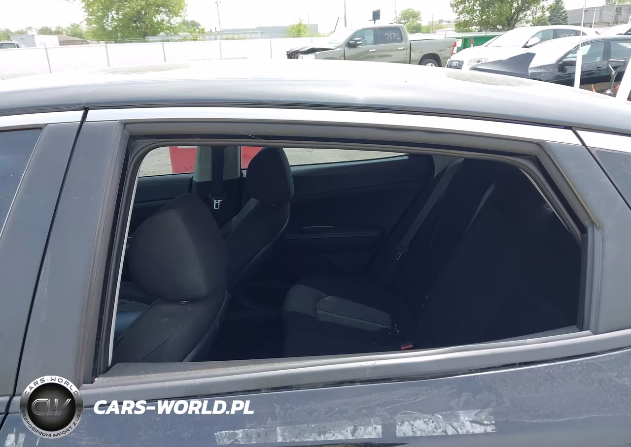 2019 Kia Optima Lx VIN:5XXGT4L31KG313255 - 17
