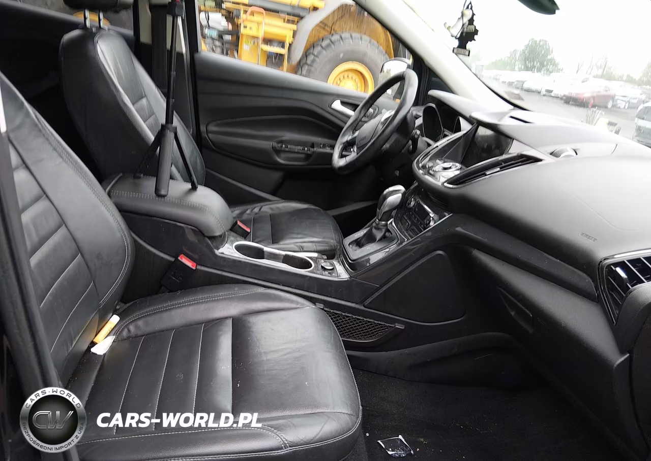 2016 Ford Escape Titanium VIN:1FMCU9J98GUA82416 - 5