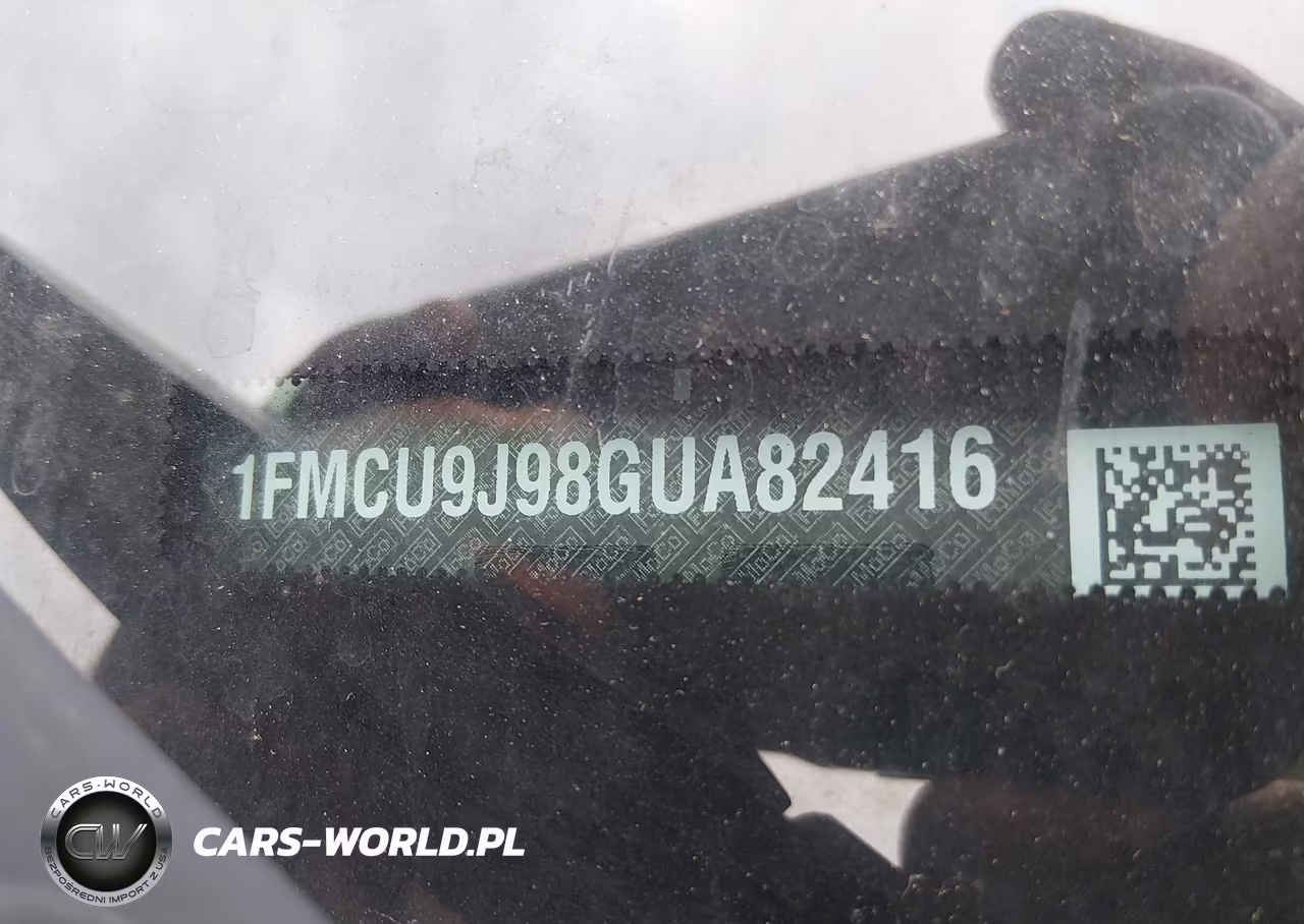 2016 Ford Escape Titanium VIN:1FMCU9J98GUA82416 - 9