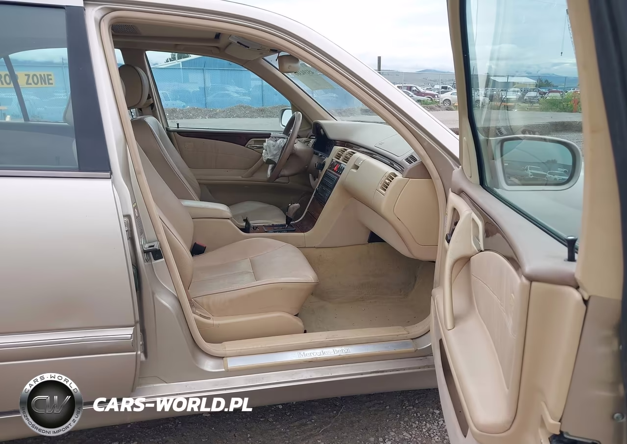2001 Mercedes-Benz E 320 4M VIN:WDBJF82J31X044119 - 5