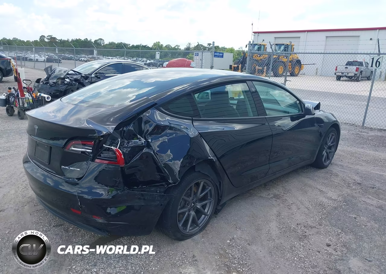 2022 Tesla Model 3 Long Range Dual Motor All-Wheel Drive VIN:5YJ3E1EB9NF126106 - 4