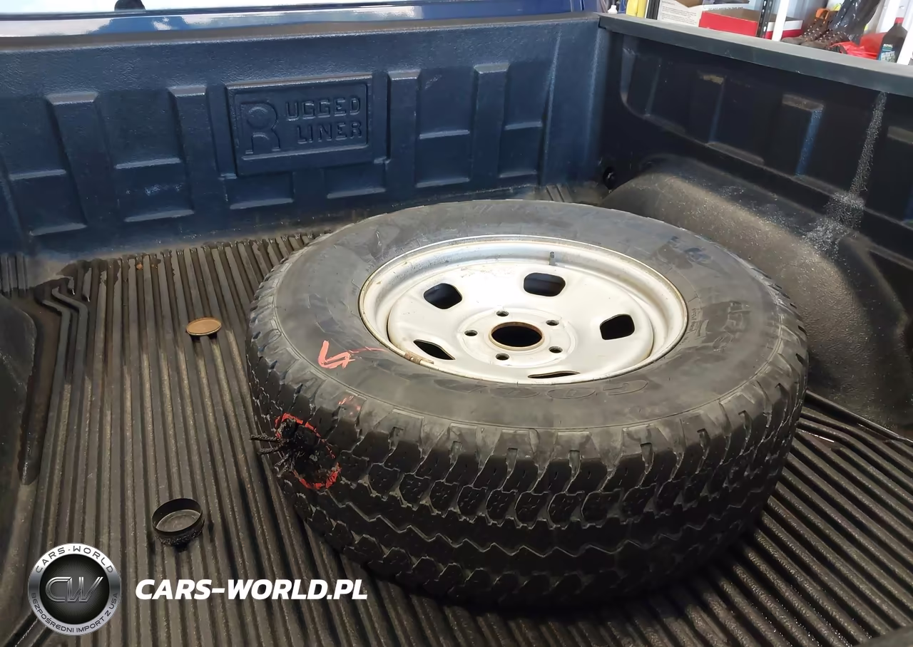 2018 Ram 1500 Tradesman 4X4 5'7 Box VIN:1C6RR7KG1JS297163 - 12