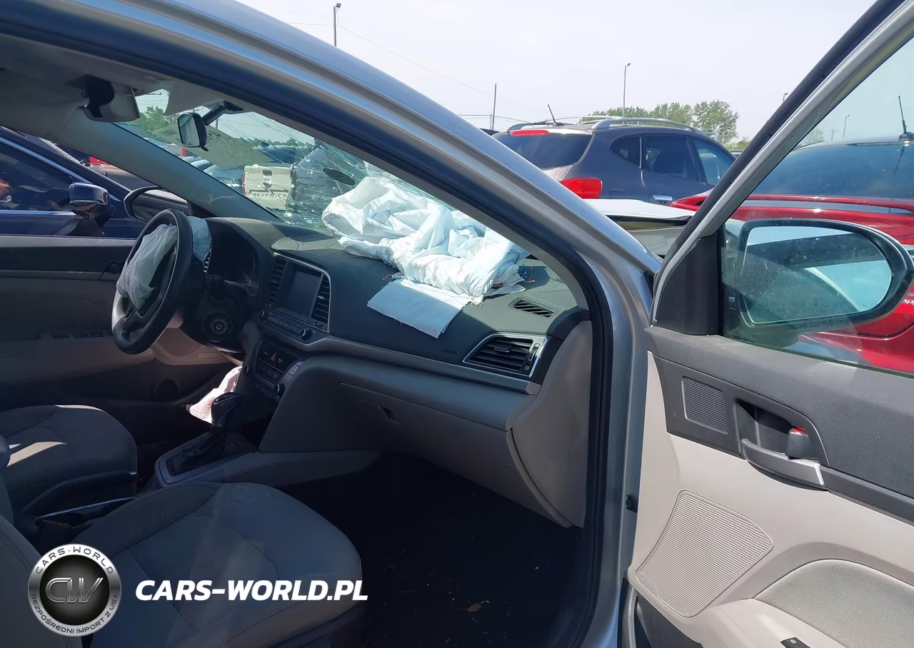 2018 Hyundai Elantra Sel VIN:5NPD84LF9JH261262 - 5