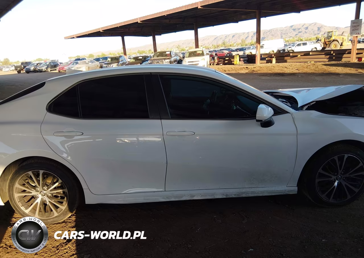 2020 Toyota Camry Se VIN:4T1G11AK3LU897776 - 13