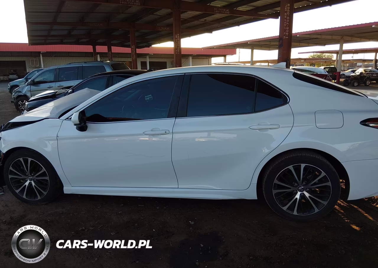 2020 Toyota Camry Se VIN:4T1G11AK3LU897776 - 14