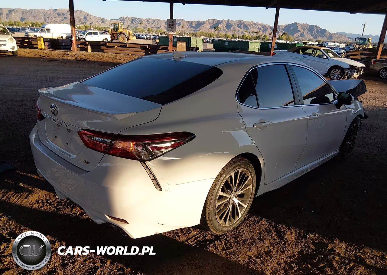 2020 Toyota Camry Se VIN:4T1G11AK3LU897776 - 4
