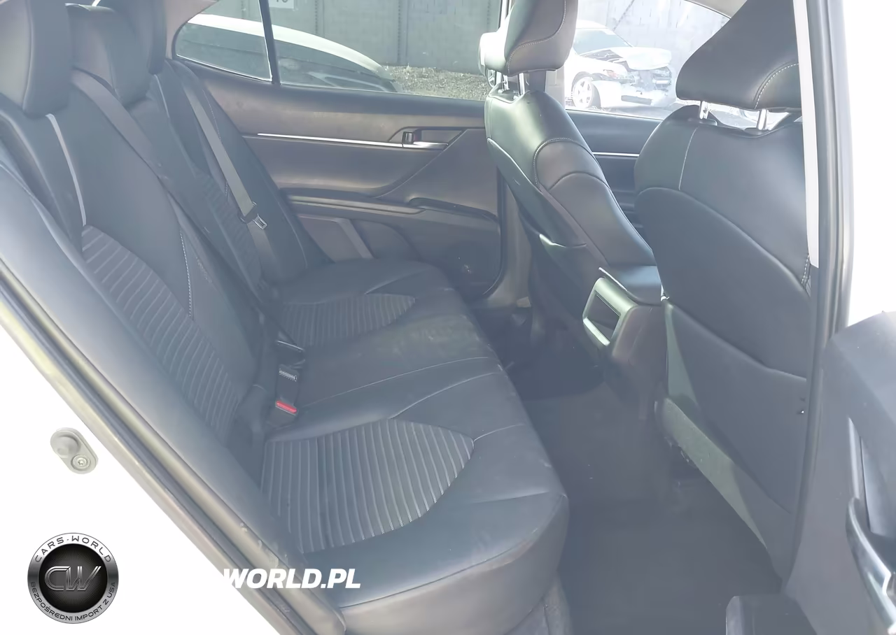 2020 Toyota Camry Se VIN:4T1G11AK3LU897776 - 8