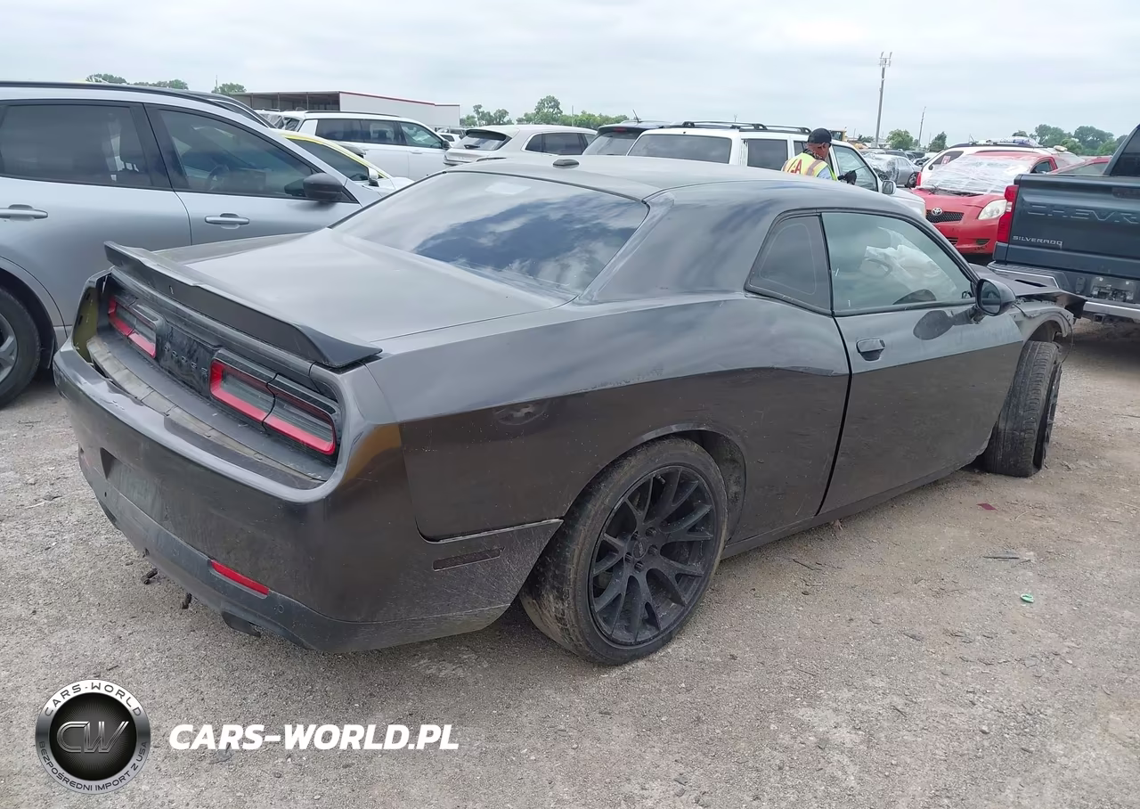 2022 Dodge Challenger R-T VIN:2C3CDZBT8NH144075 - 4