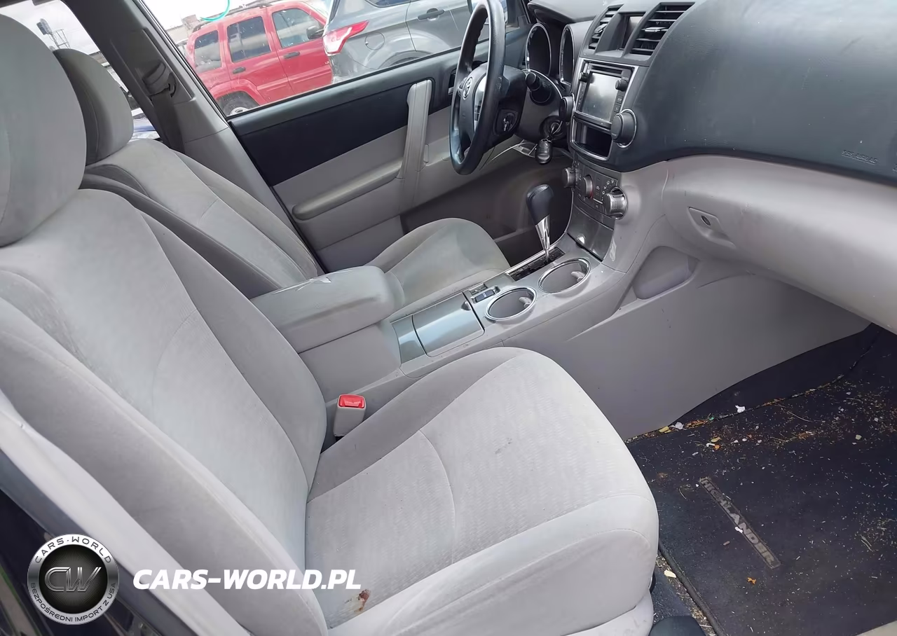 2013 Toyota Highlander Base Plus V6 VIN:5TDBK3EH9DS255168 - 5