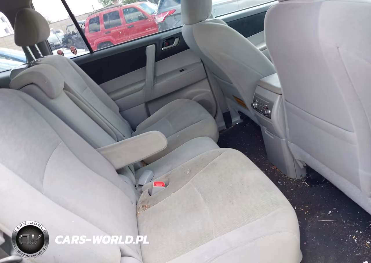 2013 Toyota Highlander Base Plus V6 VIN:5TDBK3EH9DS255168 - 8