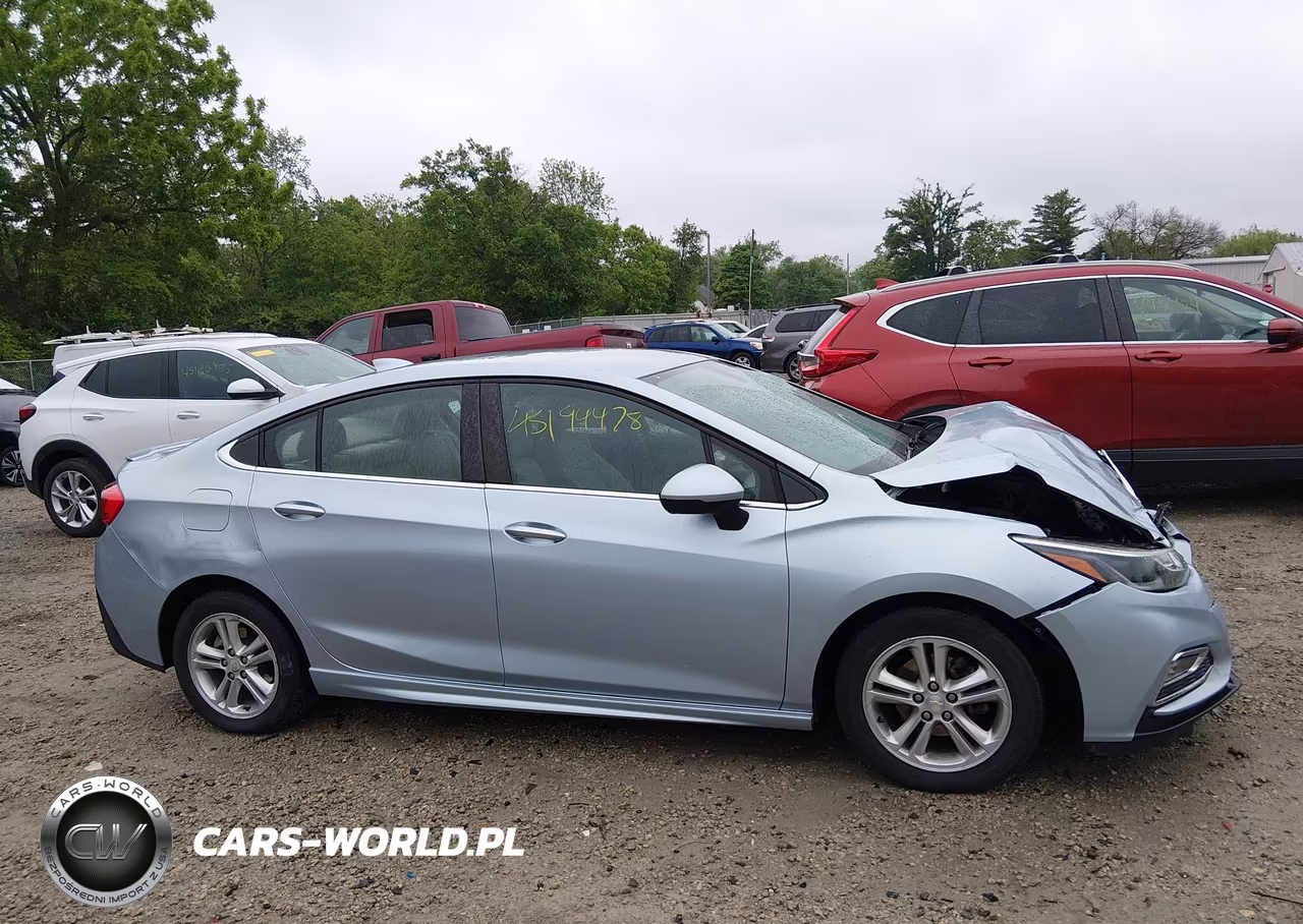 2017 Chevrolet Cruze Lt Auto VIN:1G1BE5SM2H7136858 - 14