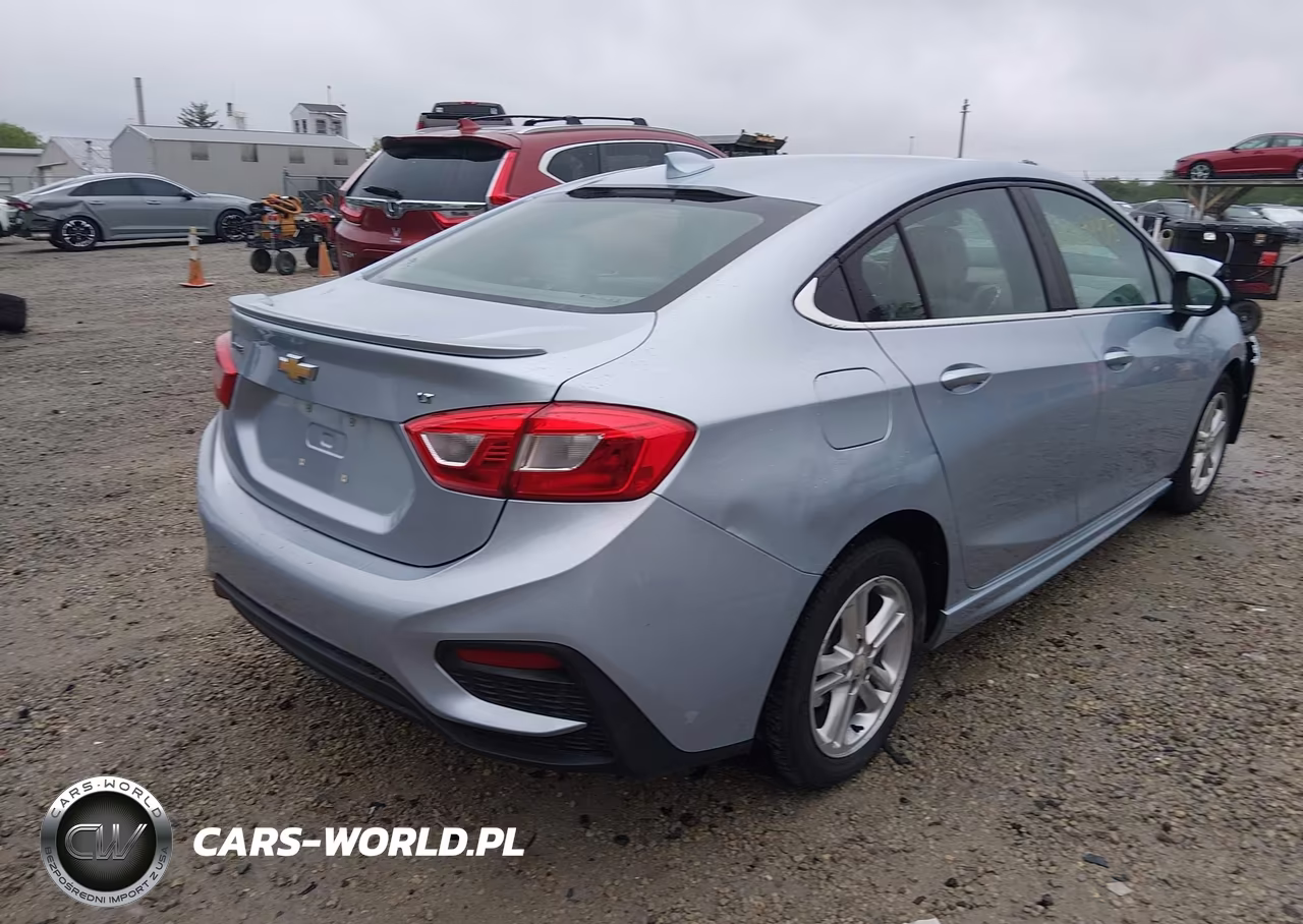 2017 Chevrolet Cruze Lt Auto VIN:1G1BE5SM2H7136858 - 4