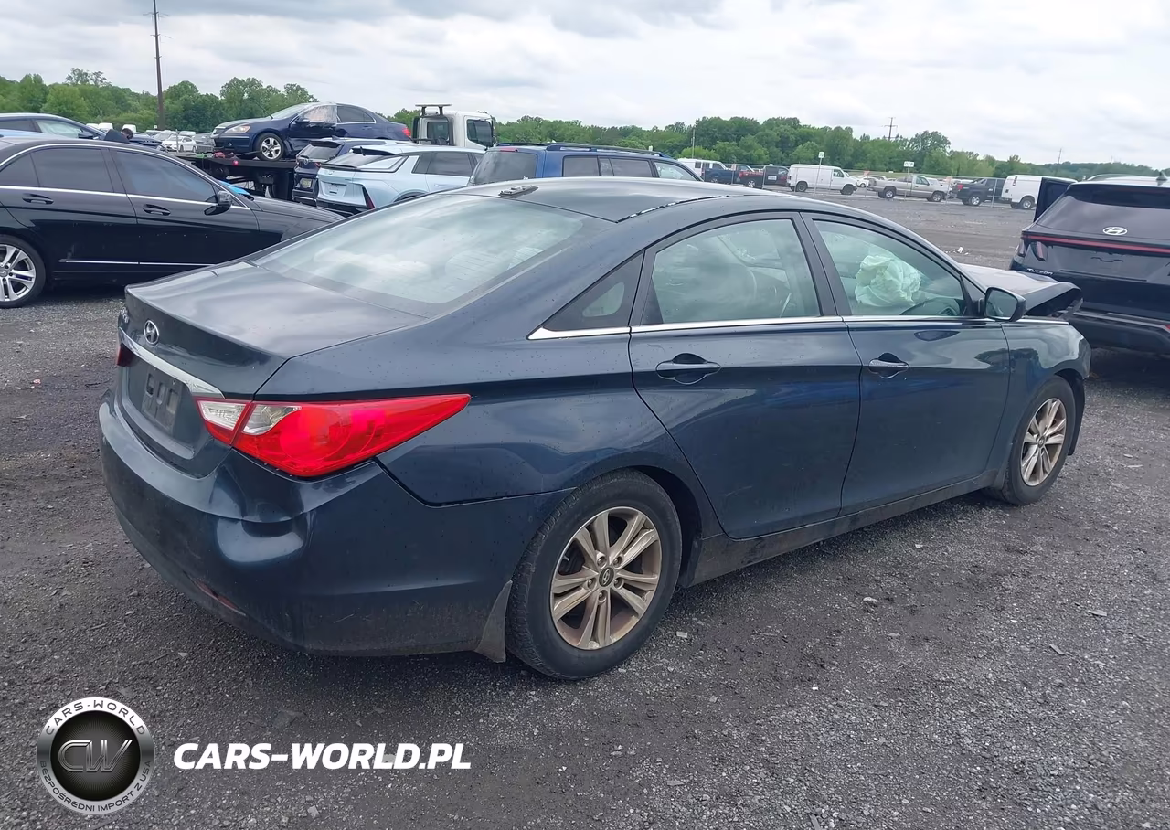 2012 Hyundai Sonata Gls VIN:5NPEB4AC6CH403424 - 4