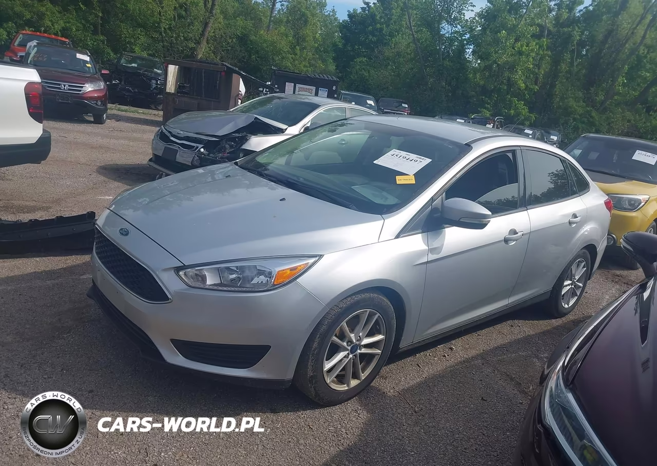 2017 Ford Focus Se VIN:1FADP3F27HL318723 - 2