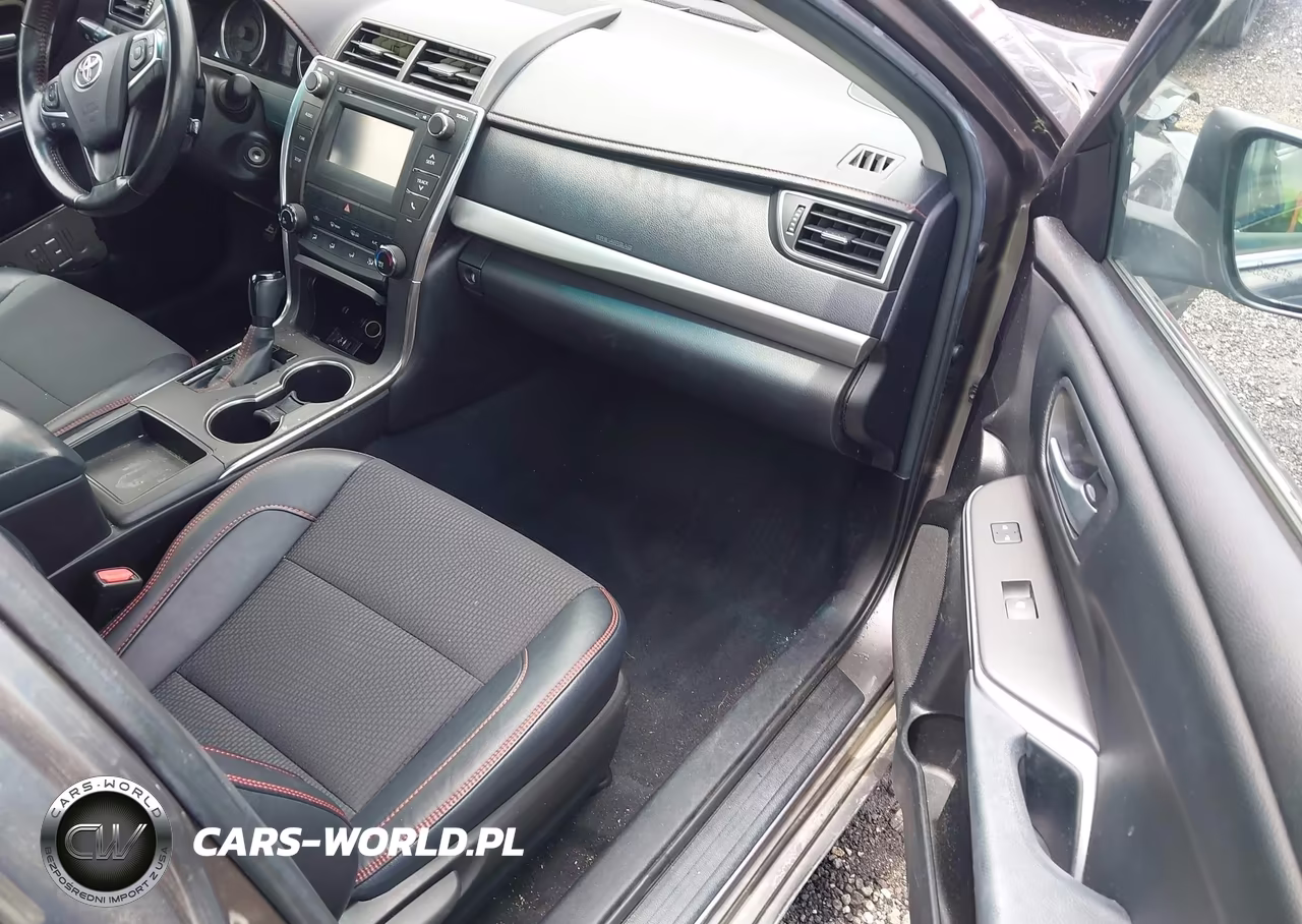 2016 Toyota Camry Se VIN:4T1BF1FK0GU176406 - 5