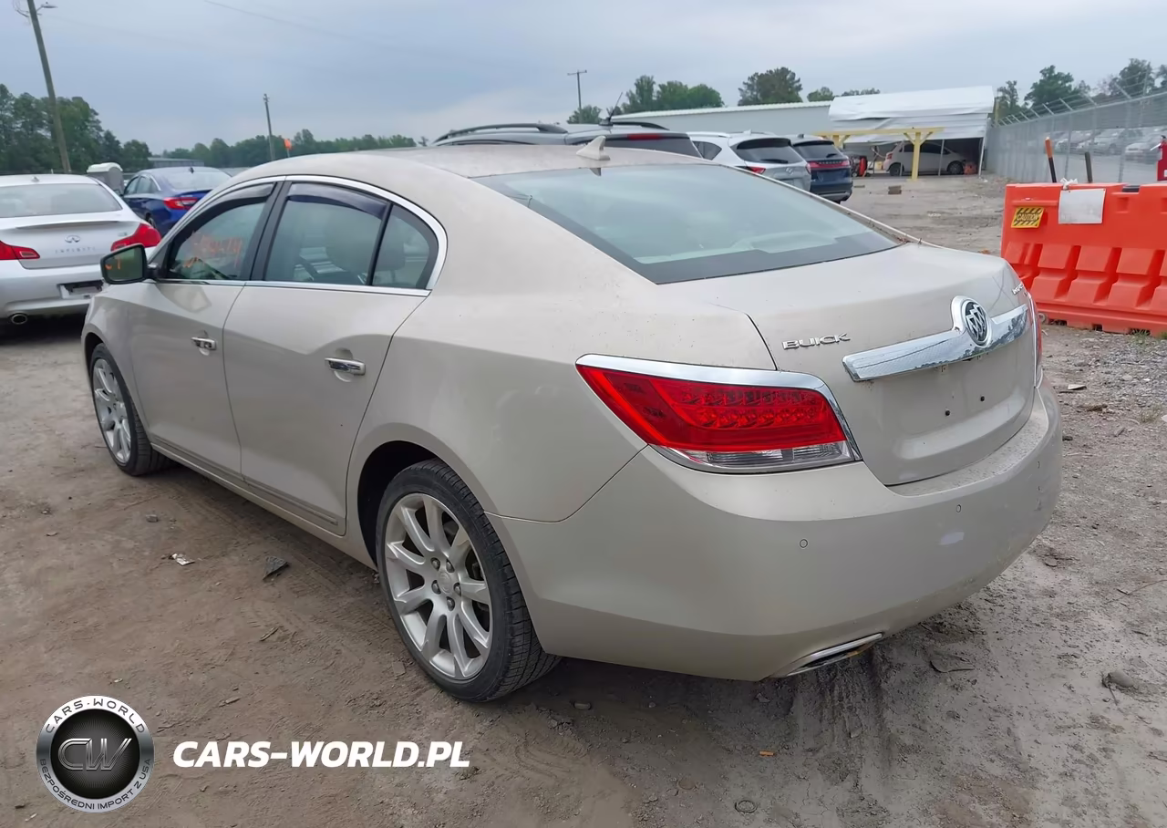 2010 Buick Lacrosse Cxs VIN:1G4GE5GVXAF310651 - 3